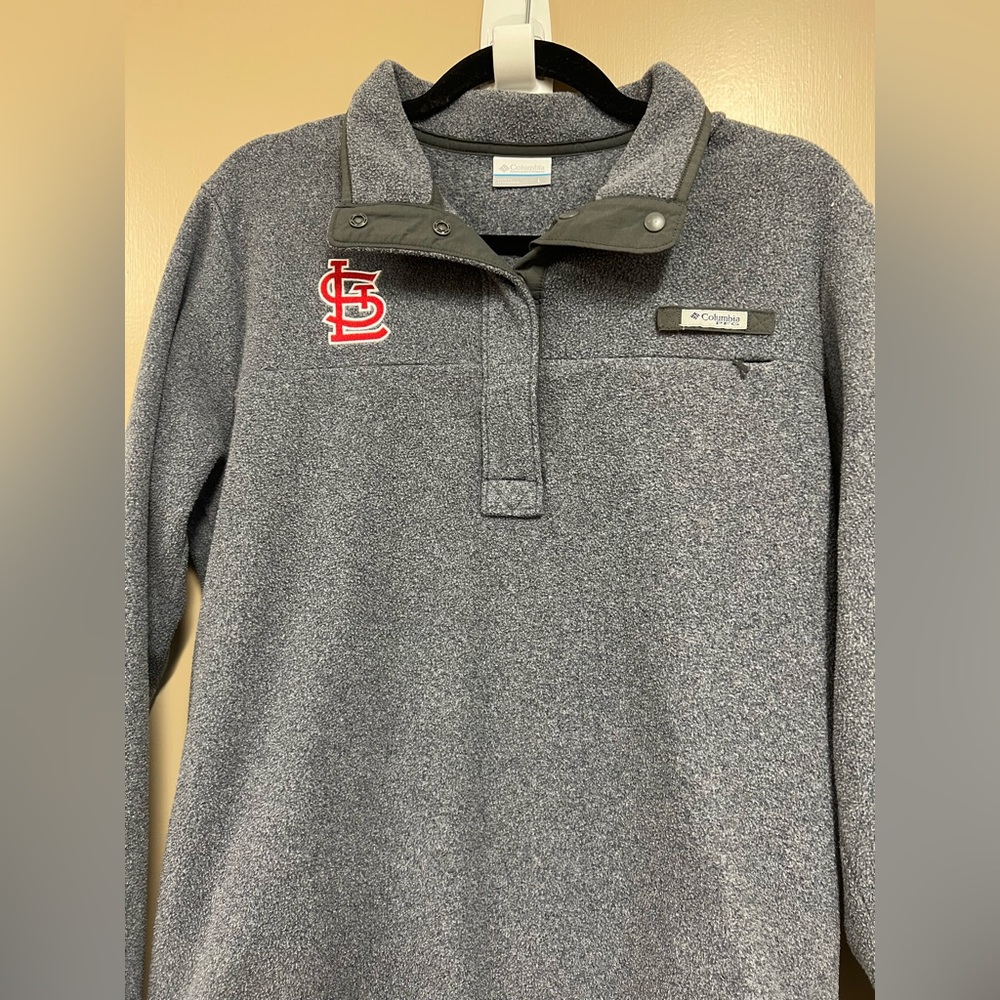Columbia Gray pullover with Button Detail St. Louis Cardinals logo - Picture 2 of 3